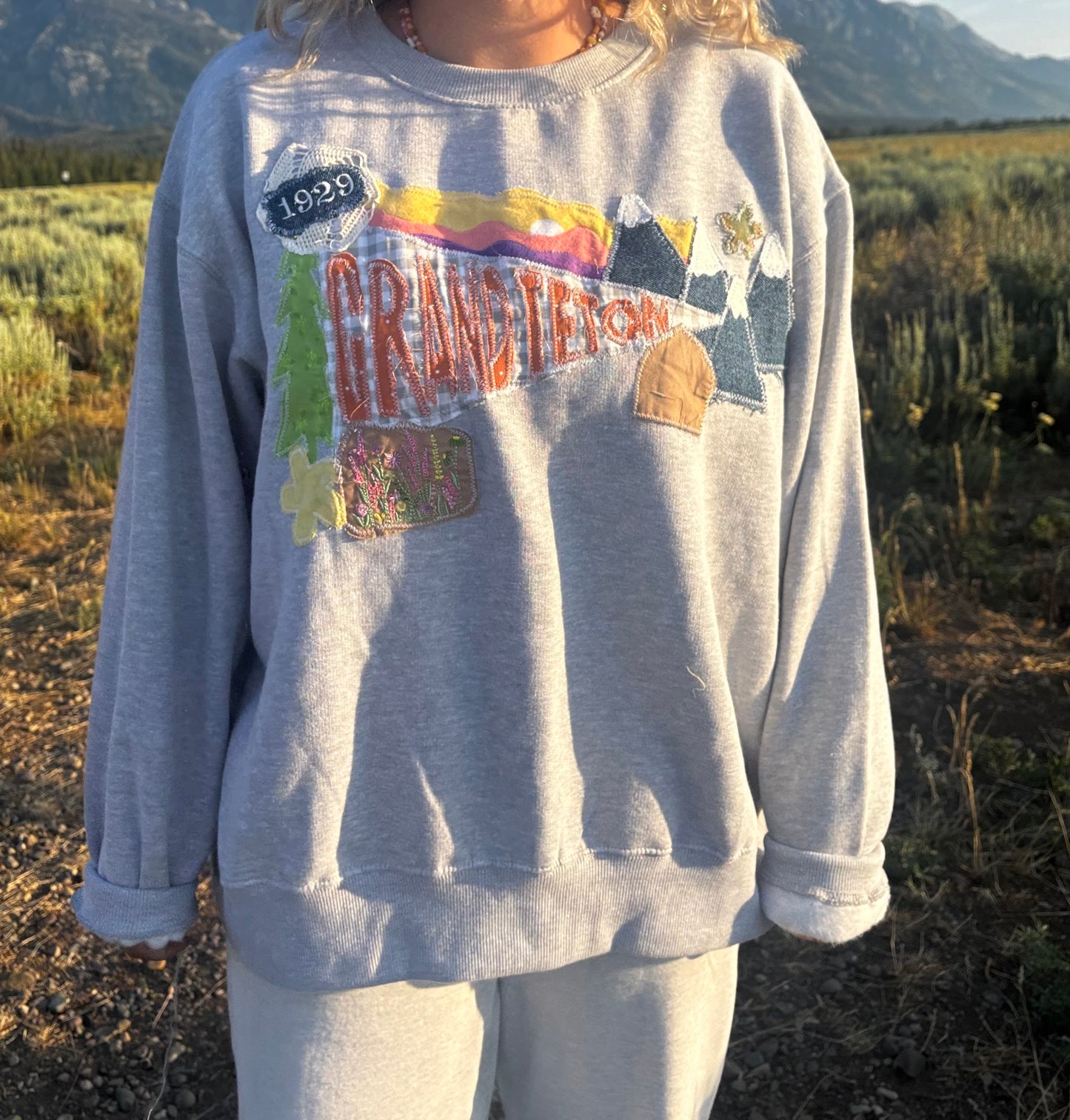 Grand Teton Crewneck ☼
