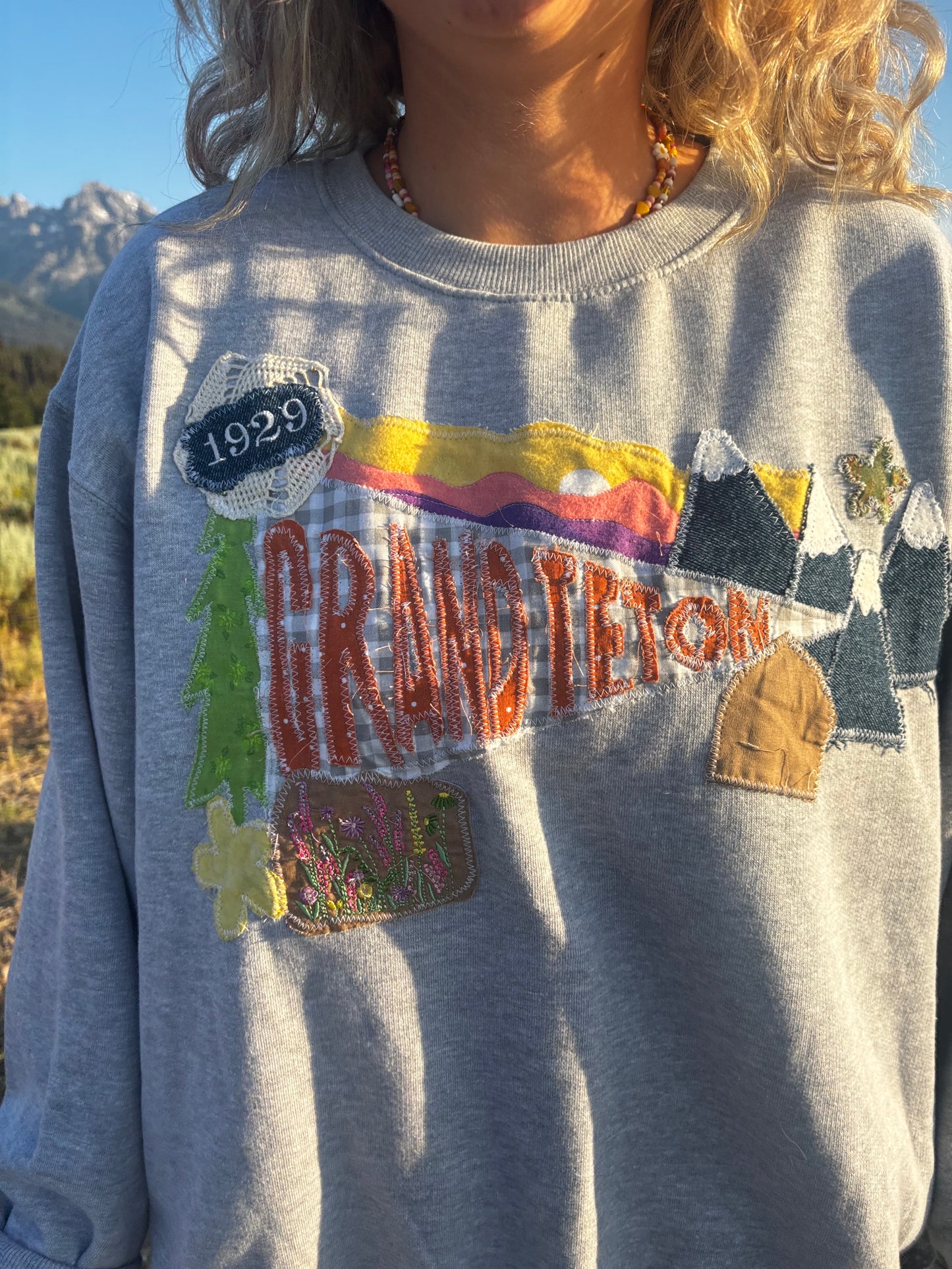 Grand Teton Crewneck ☼
