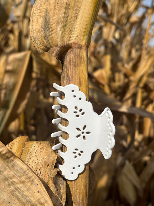Doily Clip
