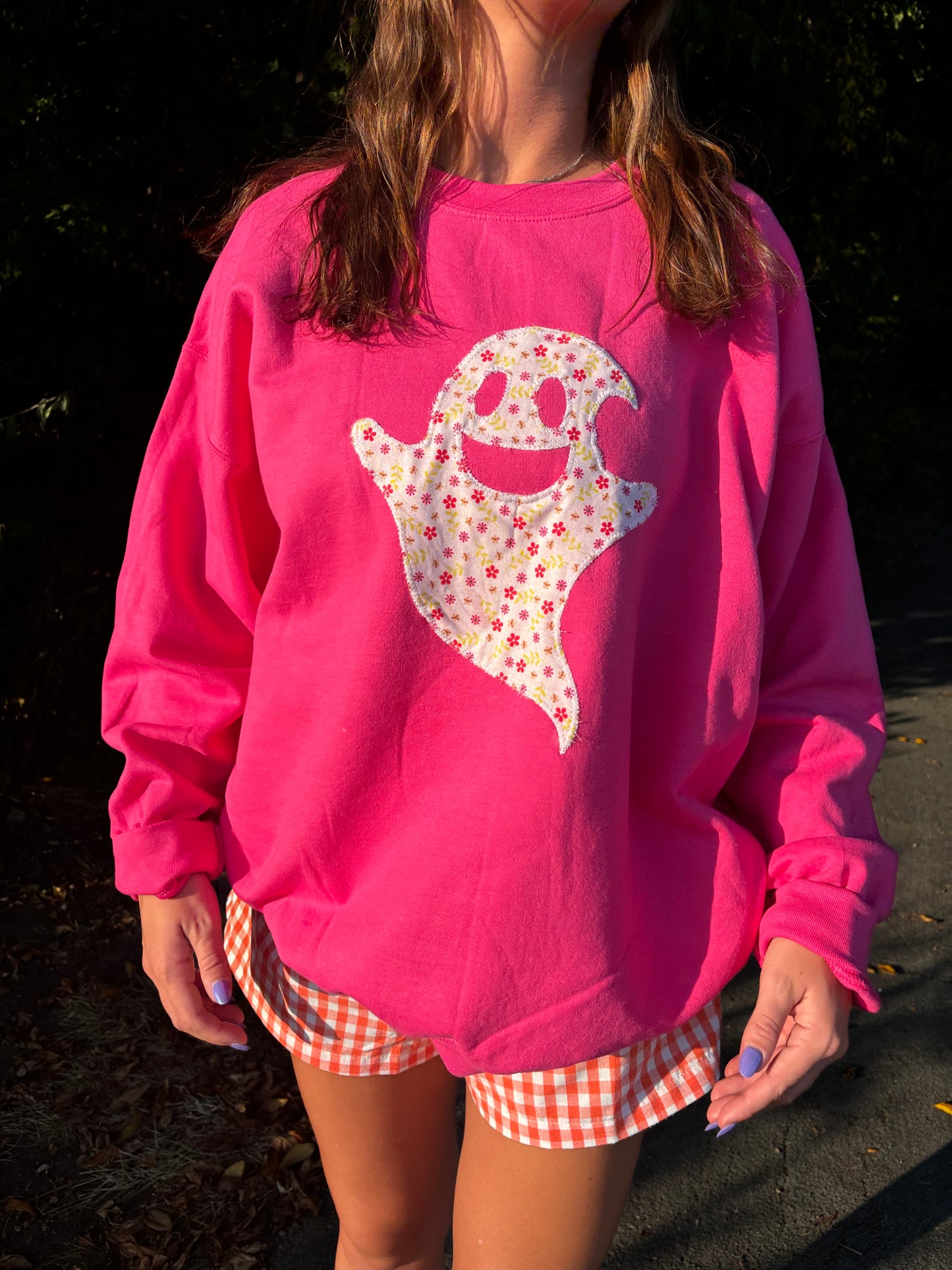 Groovy Ghost Crewneck (pink)