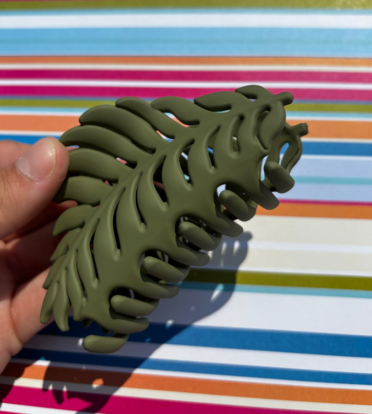 Tropical Leaf Clip