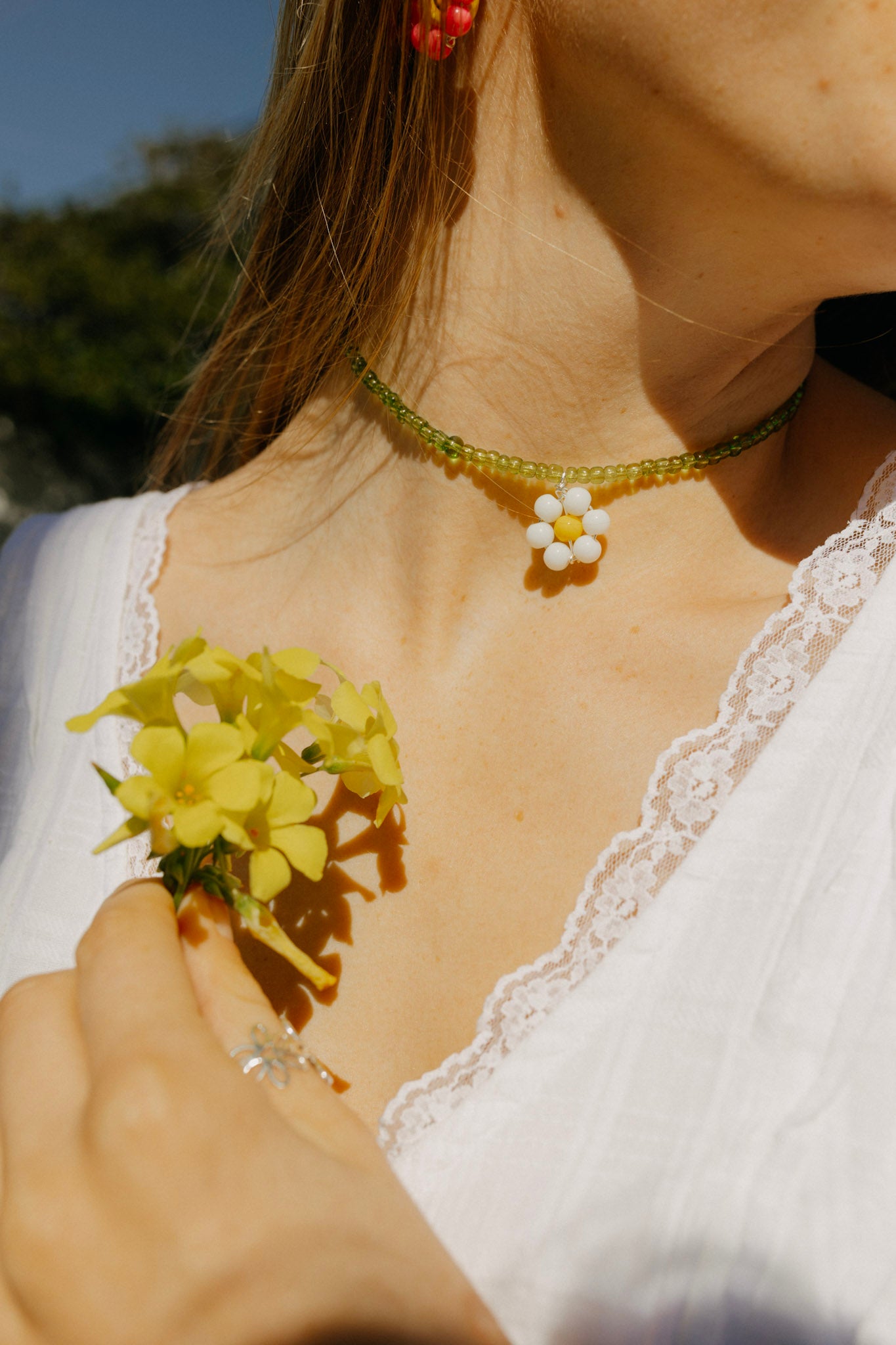 Classic Daisy Necklace