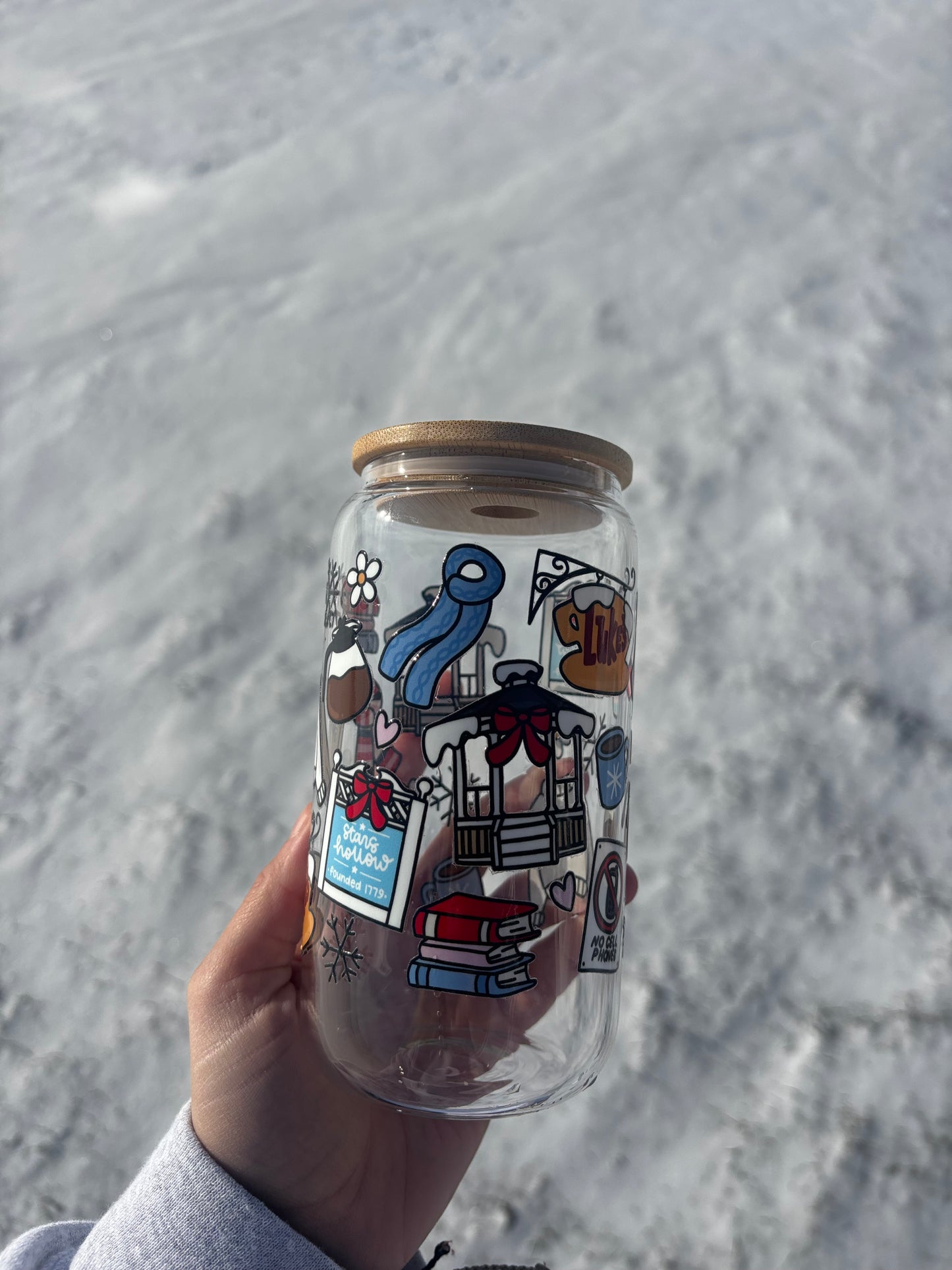 Snowy Gilmore Glass Cup