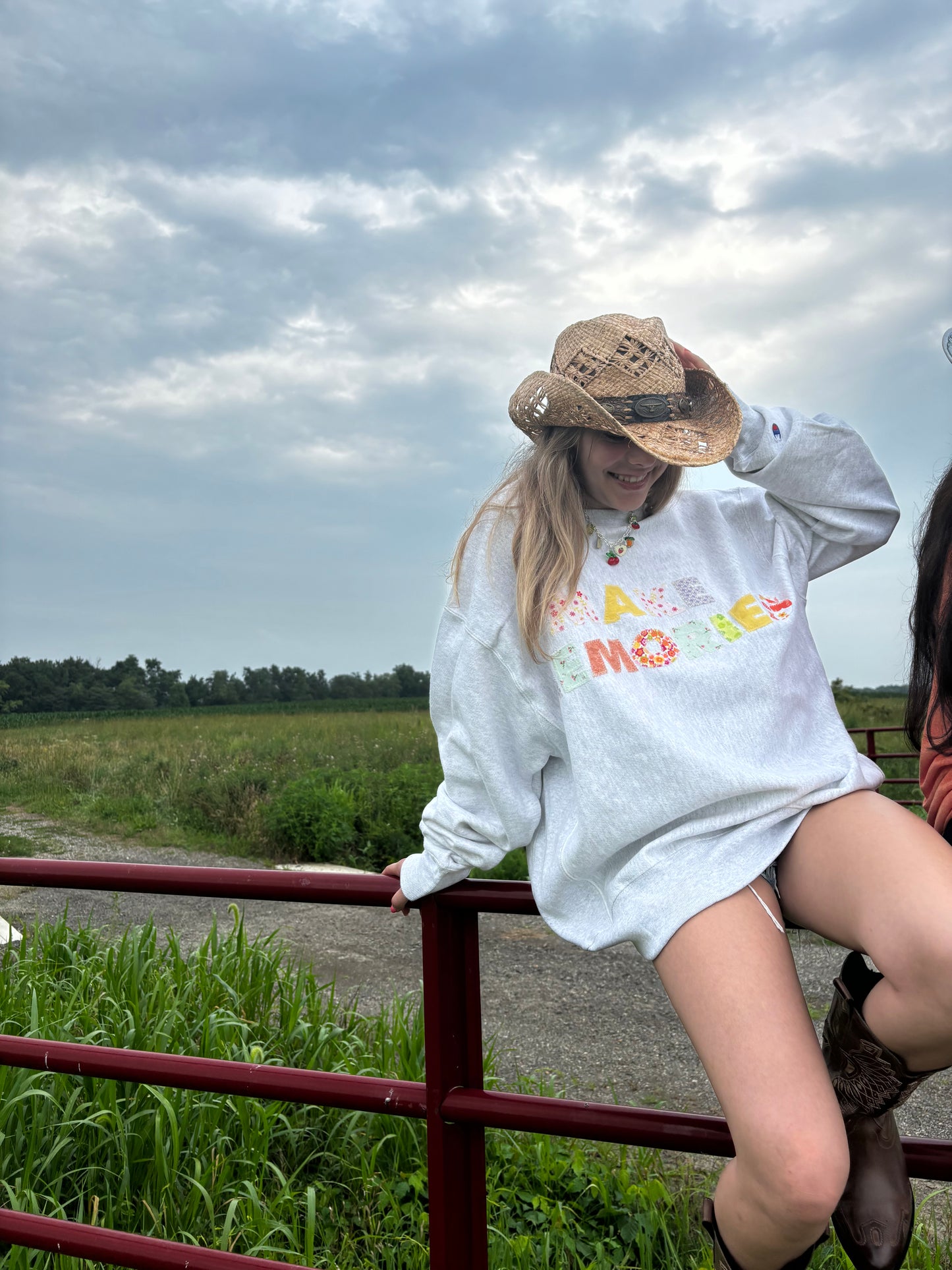 Make Memories Crewneck