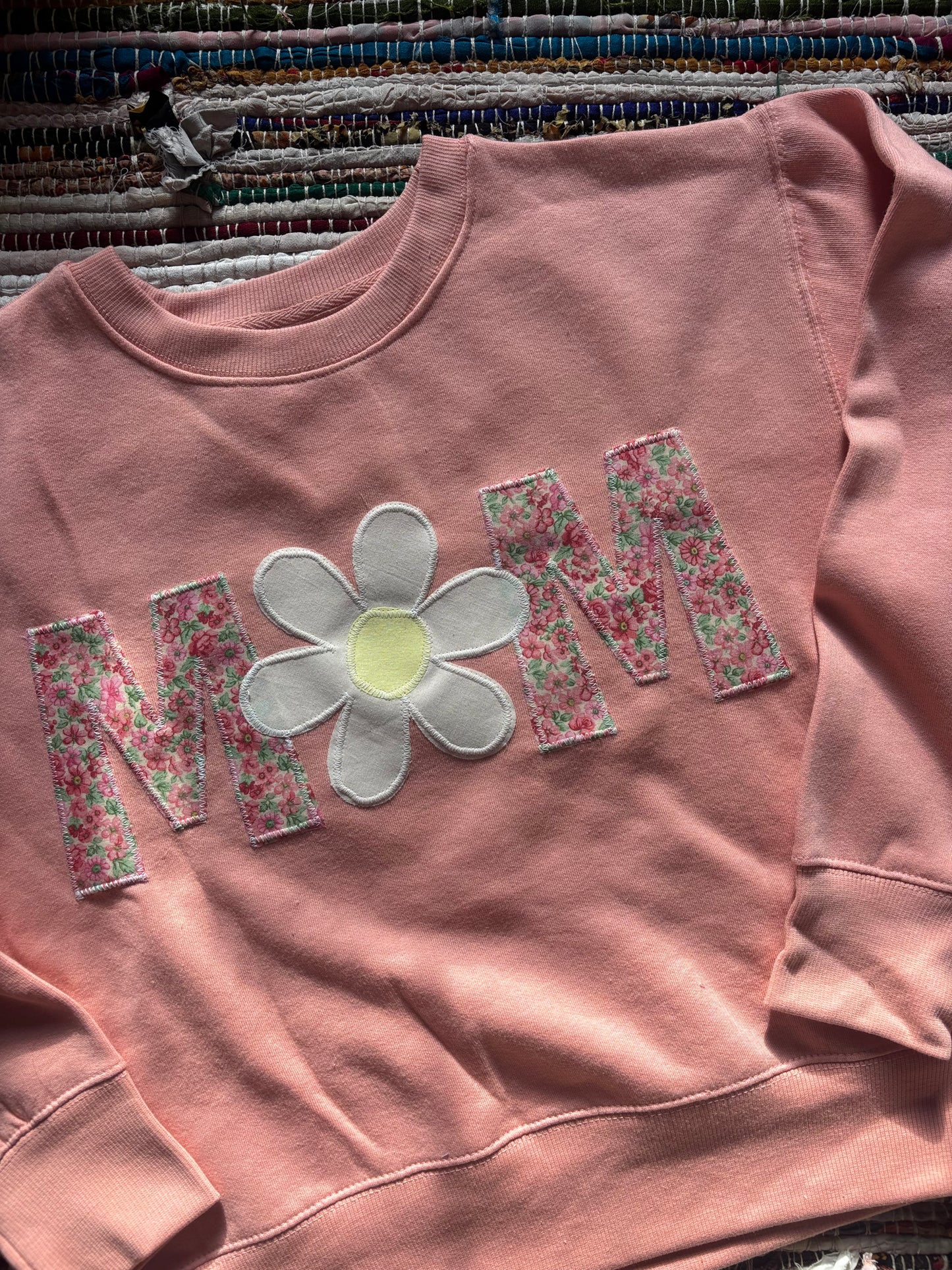 MOM Crewneck