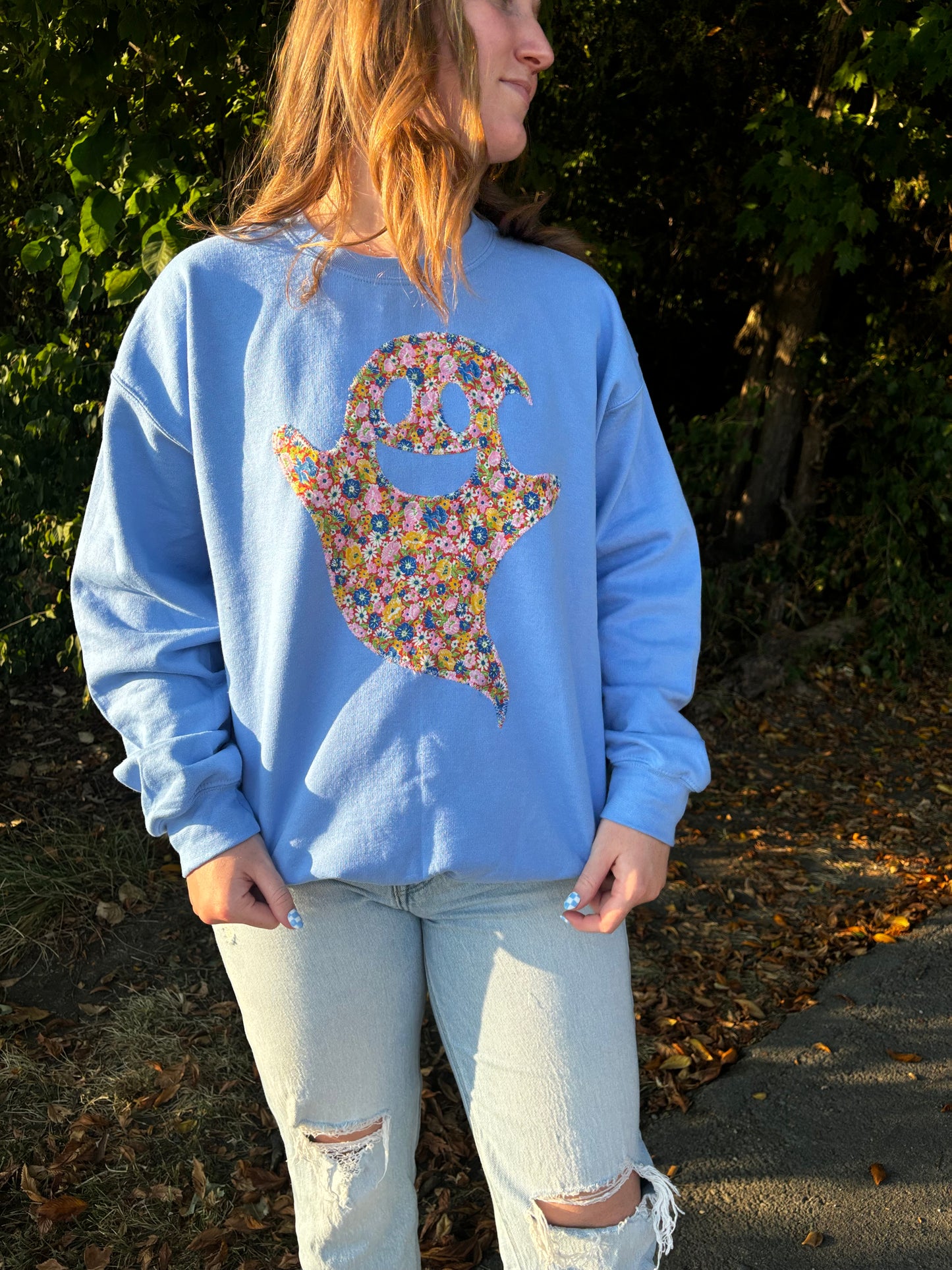 Groovy Ghost Crewneck (blue)