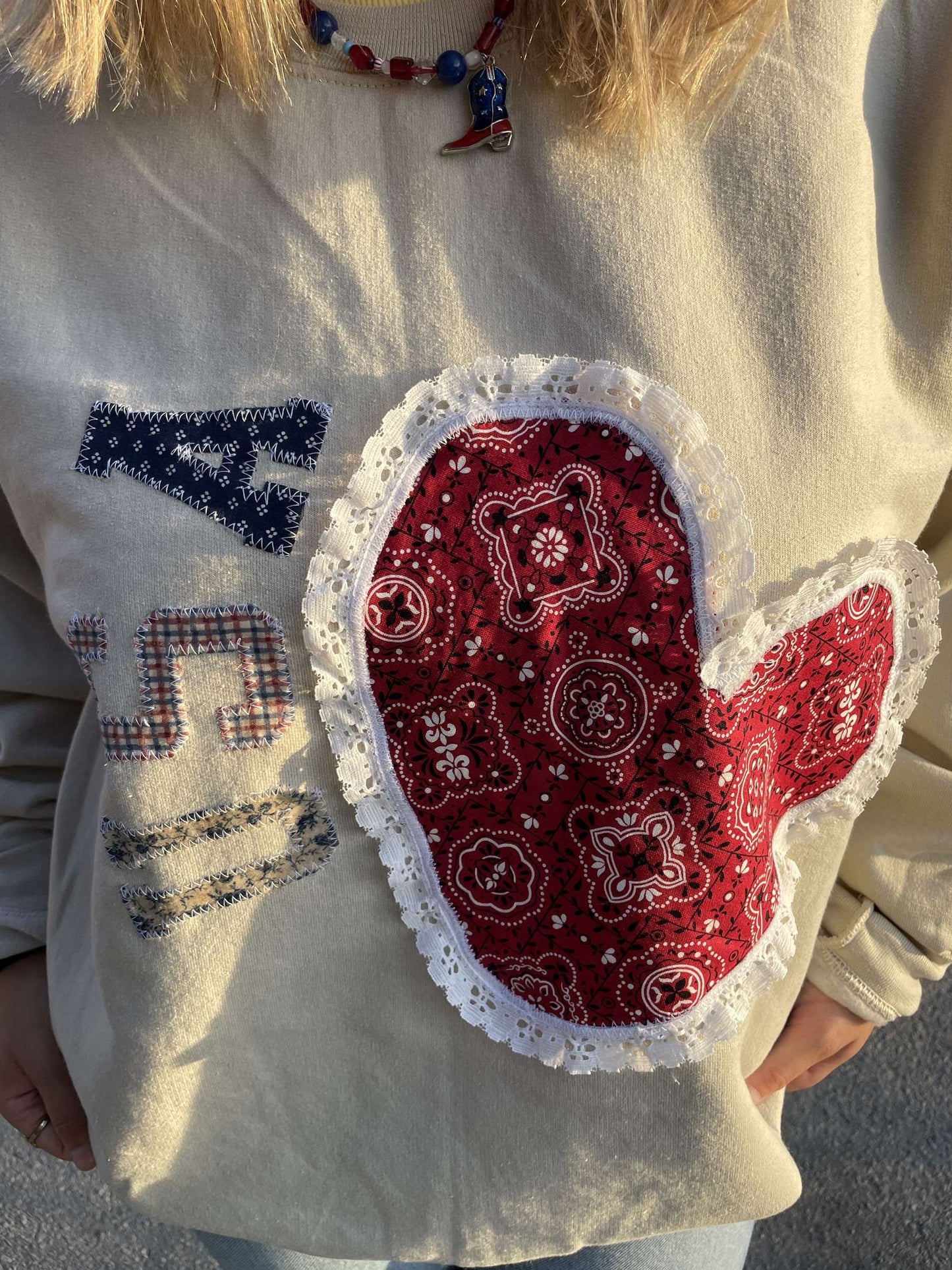 USA ♥︎ Crewneck