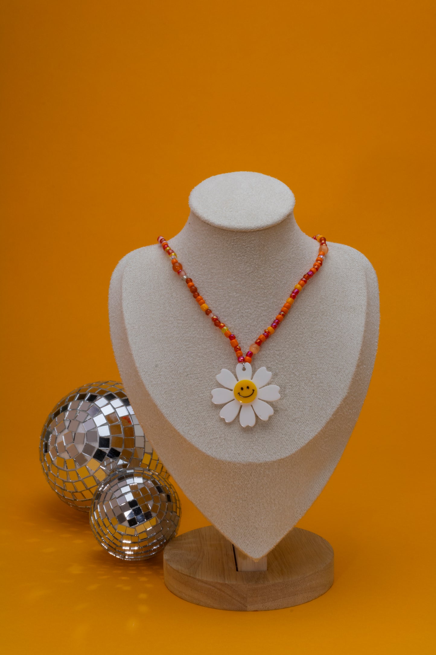 Smiley Daisy Necklace